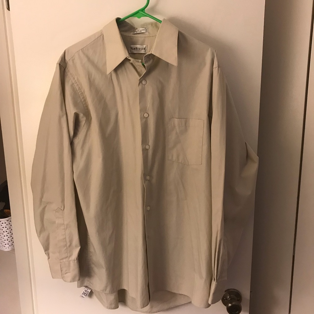 Men’s Van Heusen Sand Colored Button Down Shirt